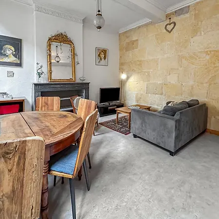 Evasion Chic Pres Des Arenes De * Νιμ