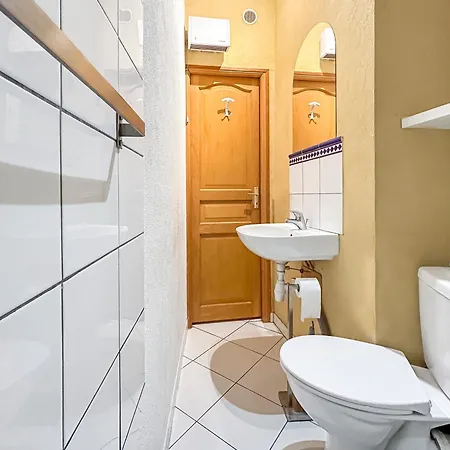 Evasion Chic Pres Des Arenes De Νιμ