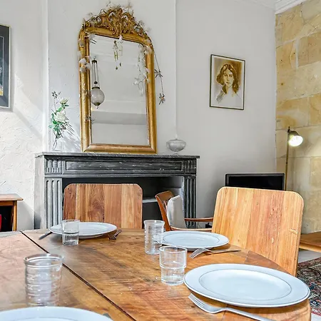 Evasion Chic Pres Des Arenes De * Νιμ